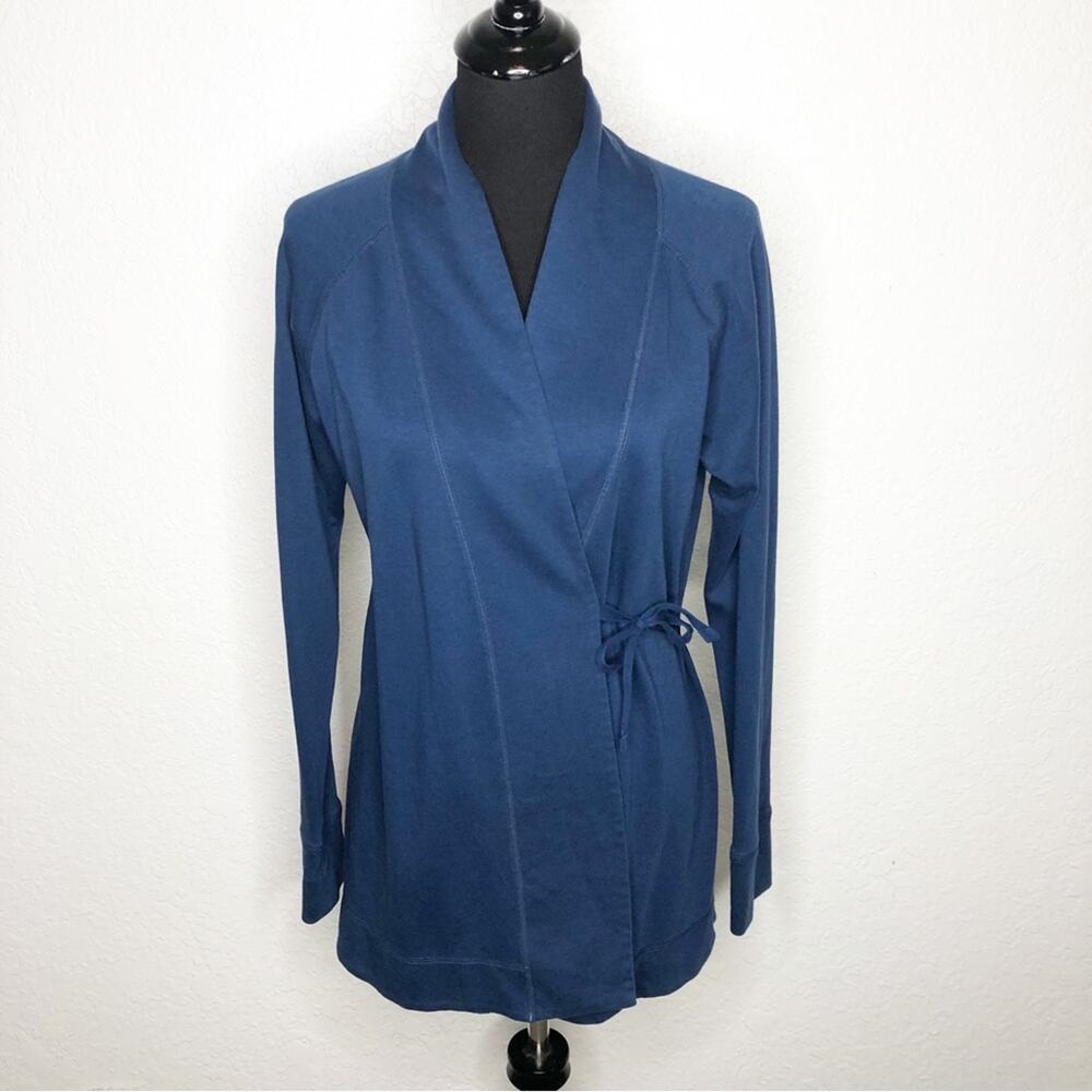 Patagonia dark blue wrap front side tie knit cardigan size Medium